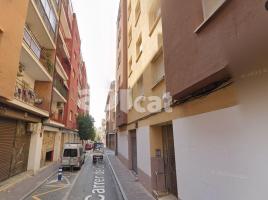 Piso, 108.00 m², cerca de bus y tren
