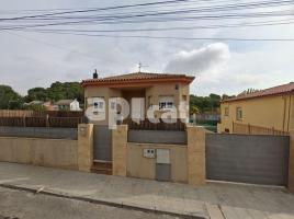 Piso, 139.00 m², cerca de bus y tren, seminuevo