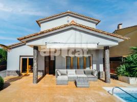 Casa (xalet / torre), 204 m²