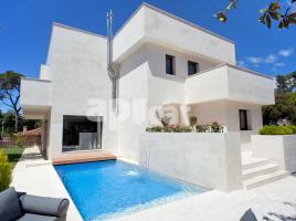 Casa (unifamiliar aislada), 568 m², seminuevo, Calle Turo