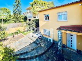 Houses (detached house), 290 m²