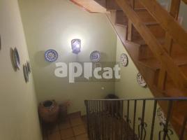 Casa (chalet / torre), 600 m², seminuevo