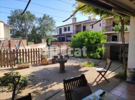  (unifamiliar aïllada), 289 m², presque neuf