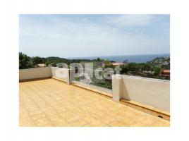 Casa (unifamiliar aislada), 254254 m², seminuevo