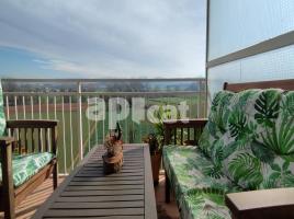 Dúplex, 189.00 m², cerca de bus y tren, seminuevo