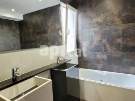  (unifamiliar adossada), 326.00 m², حافلة قرب والقطار, جديد تقريبا, Calle Valls d'Andorra