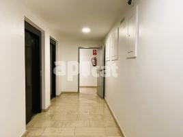 Pis, 64.00 m², 九成新, Paseo OLOT