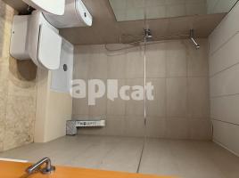 Pis, 101.00 m², حافلة قرب والقطار, جديد تقريبا