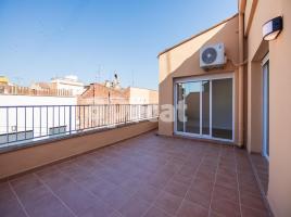 Àtic, 100.00 m², حافلة قرب والقطار