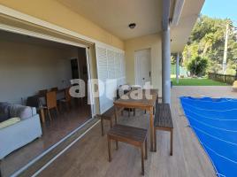 Houses (villa / tower), 300.00 m²