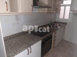 Pis, 58.00 m², prop de bus i tren