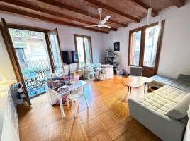 Piso, 96.00 m², cerca de bus y tren