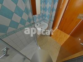 Piso, 114.00 m², cerca de bus y tren, seminuevo
