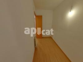 Piso, 113.00 m², cerca de bus y tren