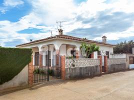 Casa (unifamiliar aislada), 137.00 m², cerca de bus y tren