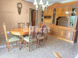Pis, 106.00 m², حافلة قرب والقطار