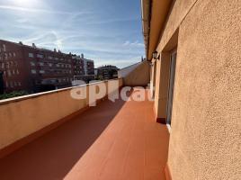 Àtic, 199.00 m², prop de bus i tren