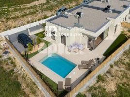 Casa (unifamiliar adosada), 180 m², seminuevo, Zona