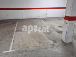 Plaza de aparcamiento, 10.00 m², seminuevo, Calle del Bruc, 50