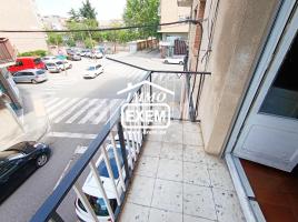Pis, 83.00 m², حافلة قرب والقطار
