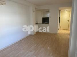 Apartamento, 56.00 m², seminuevo, Calle Enric Vincke