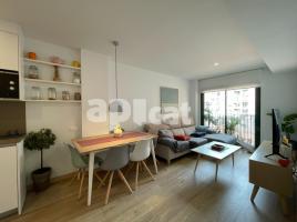 Flat, 54.00 m², near bus and train, almost new