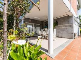  (unifamiliar aïllada), 275.00 m², حافلة قرب والقطار