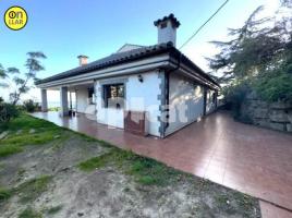 Houses (detached house), 466.00 m², near bus and train, almost new