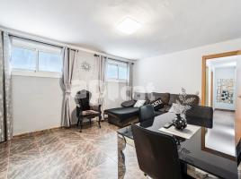 Pis, 75.00 m², حافلة قرب والقطار