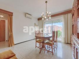 Pis, 81.00 m², 附近的公共汽車和火車, Calle del Dr. Pasteur, 4