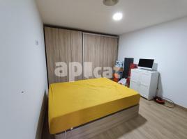  (unifamiliar adossada), 81.00 m², حافلة قرب والقطار
