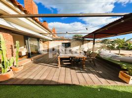  (unifamiliar adossada), 178.00 m², presque neuf, Avenida de Bofarull