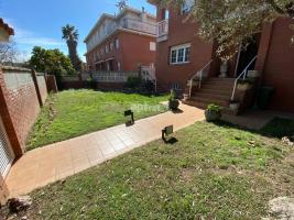 Unifamiliar adosada, 276.00 m²