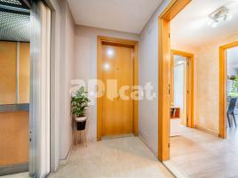 Piso, 0.00 m², cerca de bus y tren, seminuevo