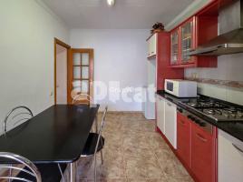 Flat, 85.00 m², near bus and train