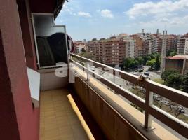 Pis, 98.00 m², in der Nähe von Bus und Bahn, Calle de la Pobla de Lillet