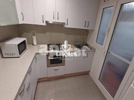 Pis, 87.00 m², prop de bus i tren