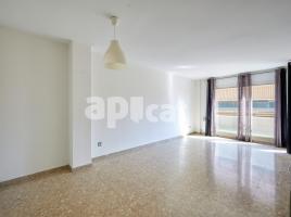 Flat, 105.00 m², near bus and train