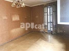 Piso, 92.00 m², cerca de bus y tren