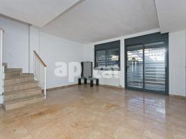 Casa (unifamiliar adossada), 206.00 m², seminou, Calle Aneto