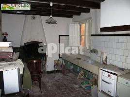 дома (особняк), 452.00 m², pядом автобусный и железнодорожный
