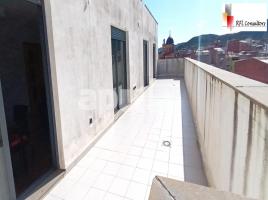 Àtic, 96.00 m², près de bus et de train, presque neuf