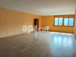 Pis, 102.00 m²