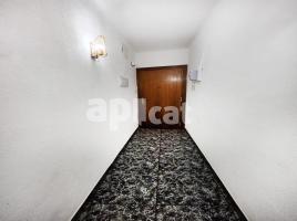 Pis, 67.00 m², in der Nähe von Bus-und U-Bahn, Calle de la Conca de Tremp