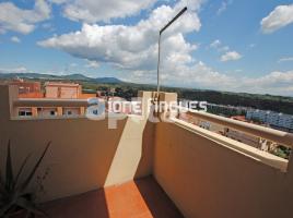 Pis, 80.00 m², prop de bus i tren
