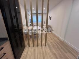 Pis, 58.00 m², 九成新, Calle del Priorat