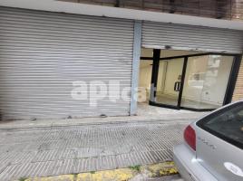 For rent business premises, 120.00 m², near bus and train