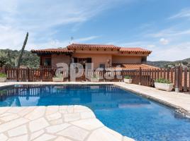Houses (detached house), 221.00 m², near bus and train