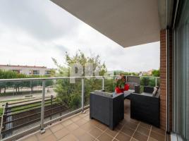 Pis, 126.00 m², حافلة قرب والقطار, جديد تقريبا