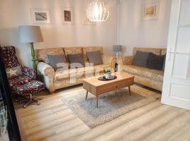 Flat, 84.00 m², near bus and train